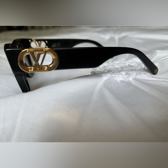 Louis Vuitton LINK PM SQUARE SUNGLASSES Authentic - Picture 14 of 15